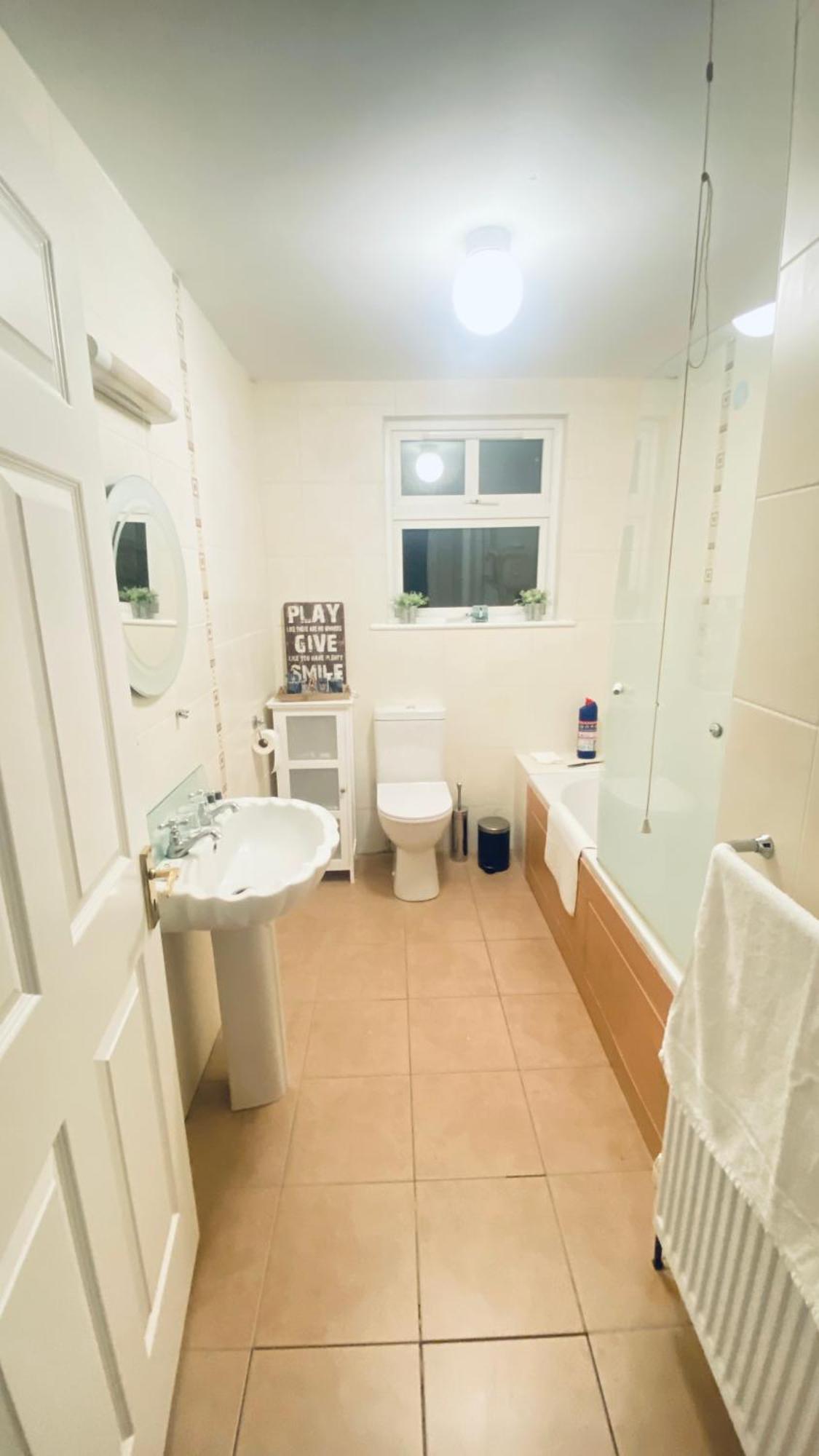 킬케니 Sonas House B&B 외부 사진